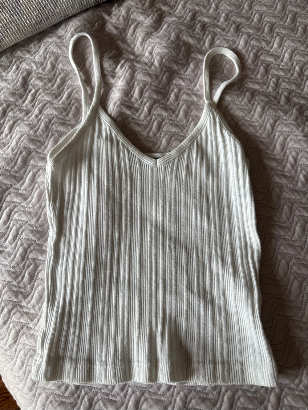 Brandy Melville White Ribbed V-Neck Spaghetti Strap Cami